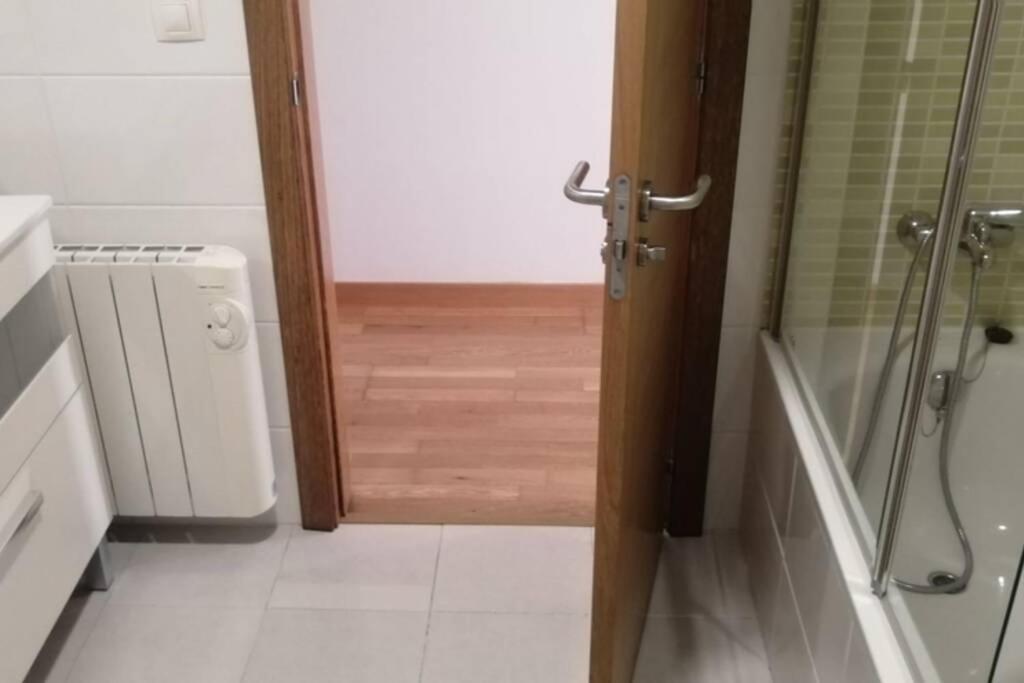 Acogedor Apartamento Atico En El Centro De O Porrino Ngoại thất bức ảnh