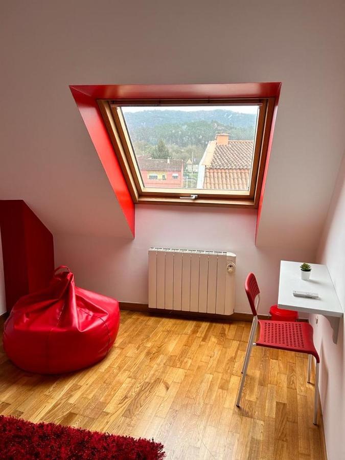 Acogedor Apartamento Atico En El Centro De O Porrino Ngoại thất bức ảnh